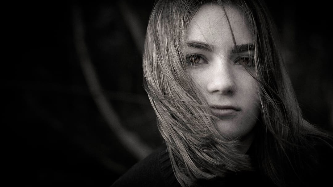 FM_L7427 16-9 B&W off k7